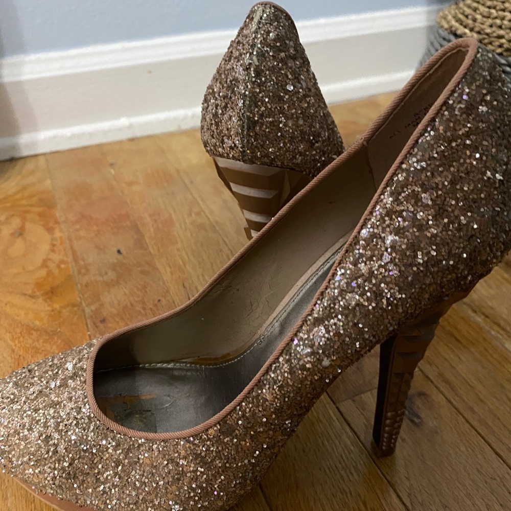 Stilettos - Picture 2 of 6